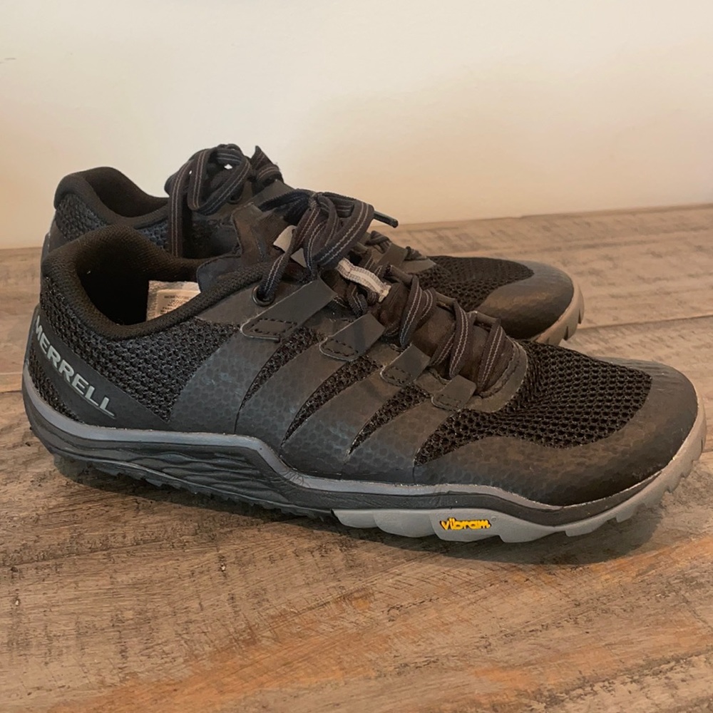 Merrell vibram Trail Glove women’s 7.5 black